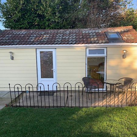Cosy 1 Bed Garden Annexe Lejlighed Colchester Eksteriør billede