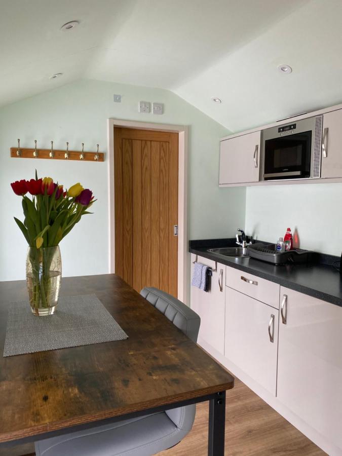 Cosy 1 Bed Garden Annexe Lejlighed Colchester Eksteriør billede